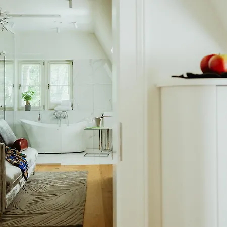 Dom Ogrodnika Boutique Bed & Breakfast *
