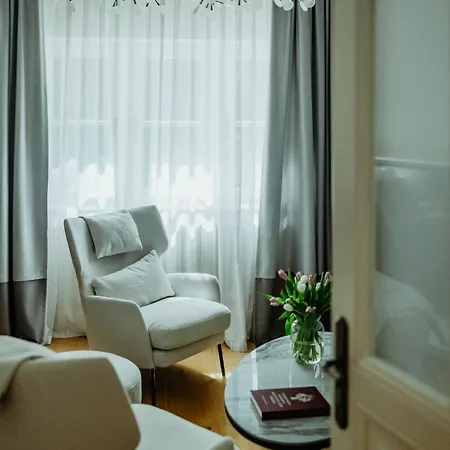 Dom Ogrodnika Boutique Bed & Breakfast Jarocin (Jarocin)