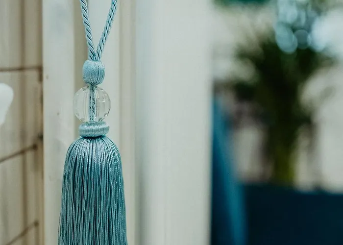 Dom Ogrodnika Boutique 住宿加早餐酒店 亚罗钦