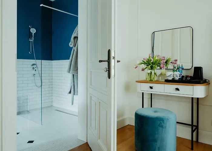 Dom Ogrodnika Boutique 4* 亚罗钦